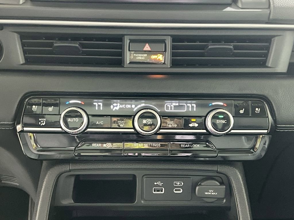 Used 2025 Honda Pilot Elite image 20