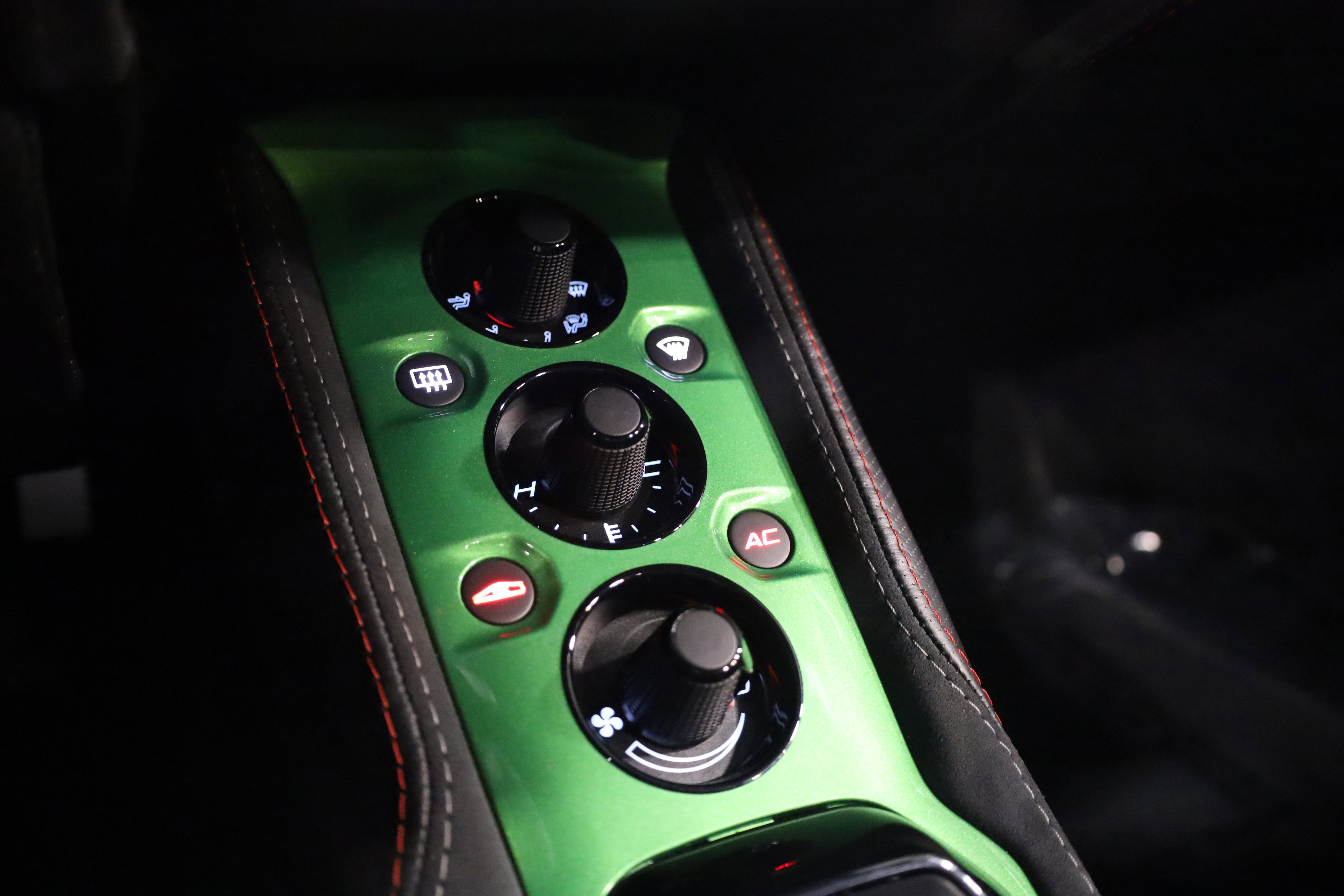 Used 2021 Lotus Evora image 31