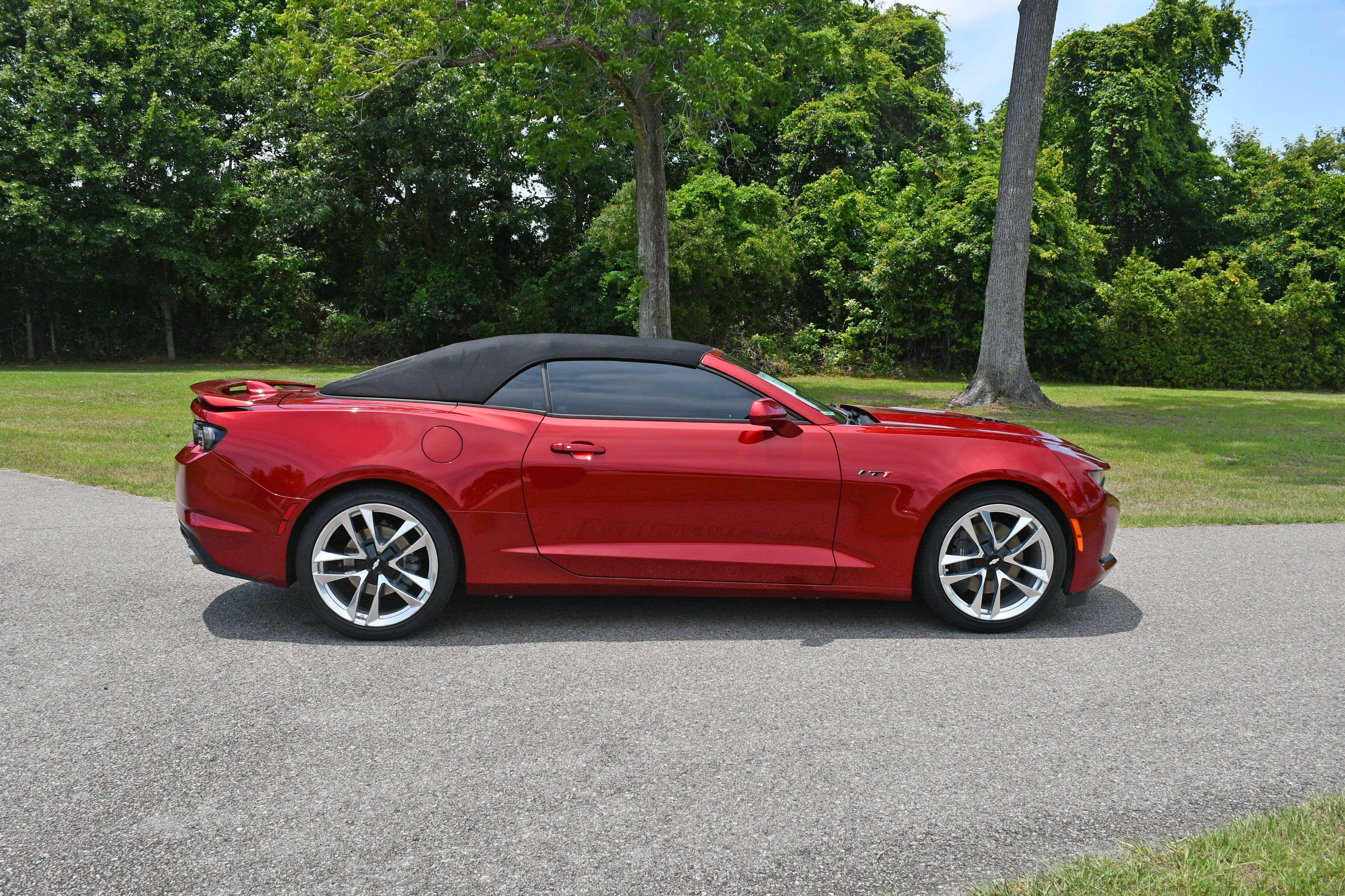 Used 2022 Chevrolet Camaro LT w/ RS Package RWD image 5