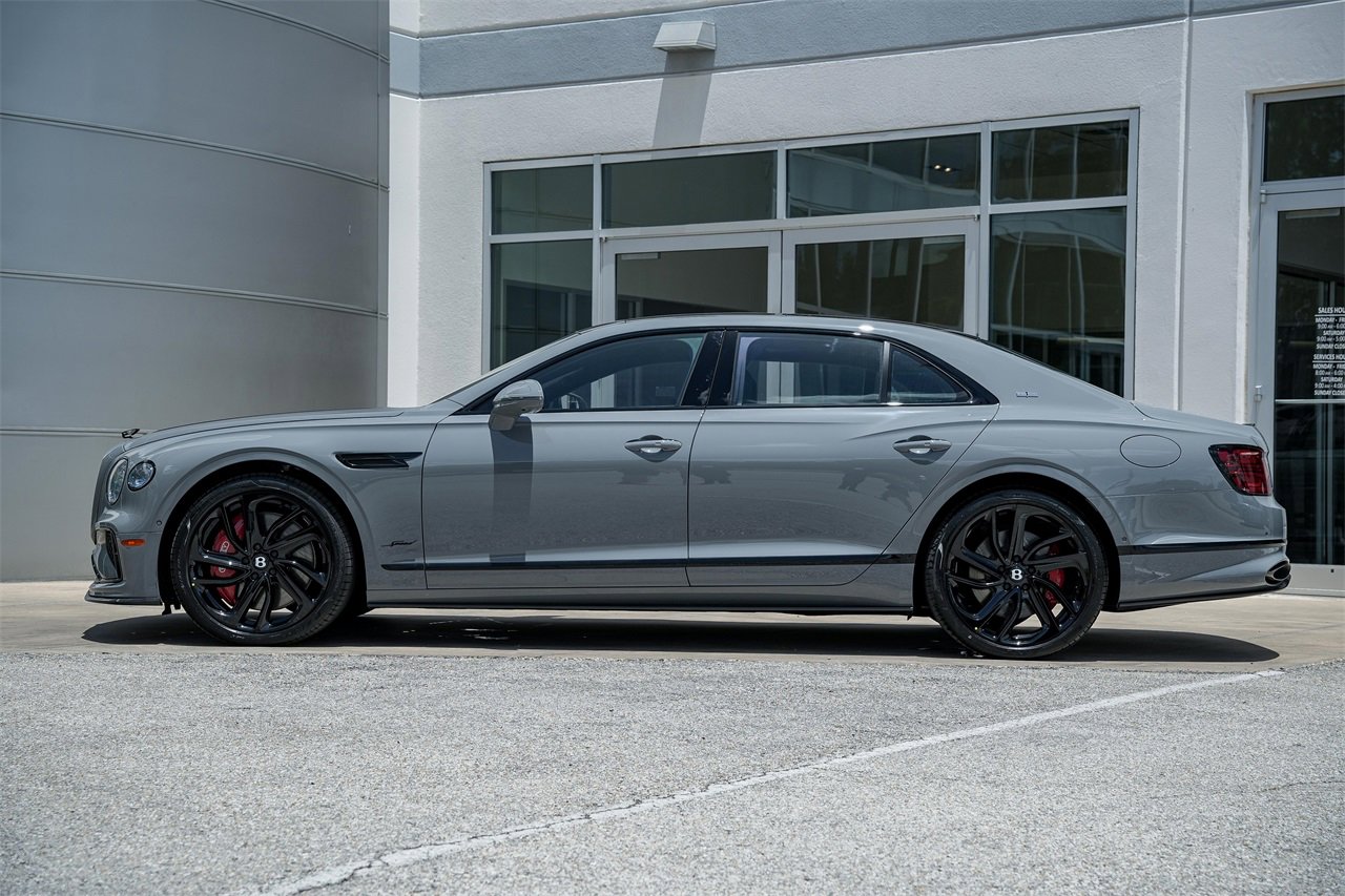 New 2025 Bentley Flying Spur Plug-In Hybrid image 14