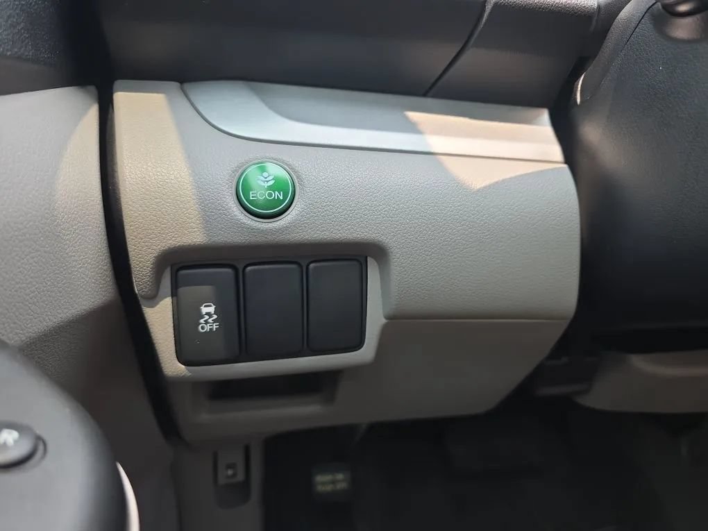 Used 2013 Honda CR-V LX image 22
