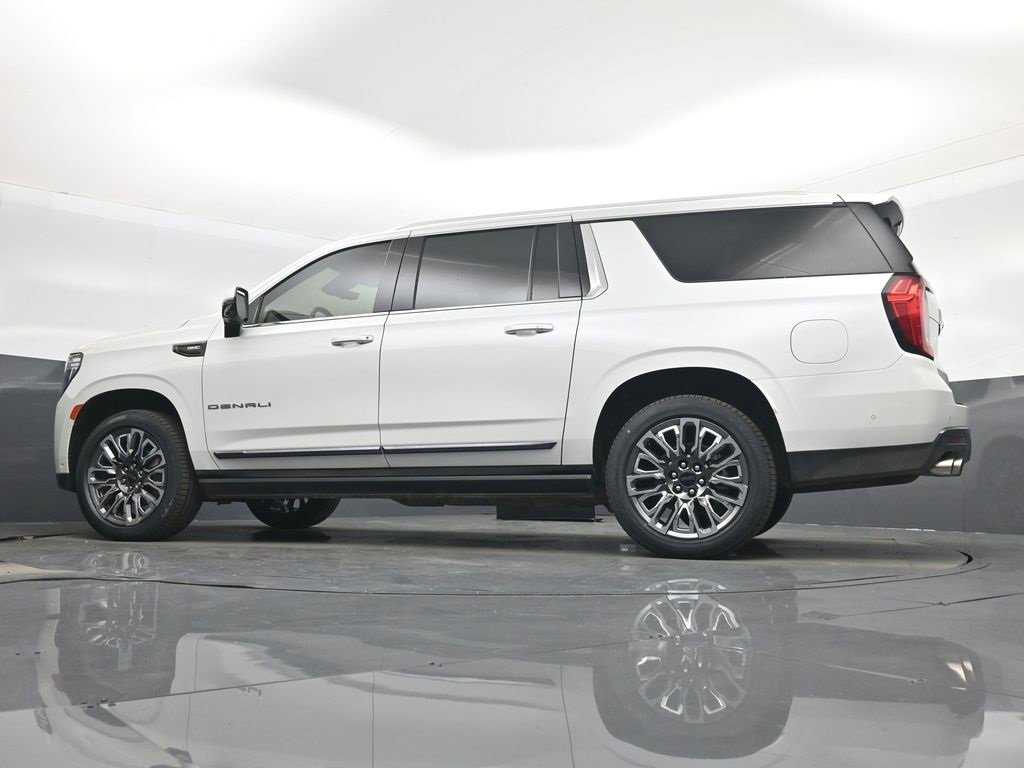 Used 2023 GMC Yukon XL Denali Ultimate image 58