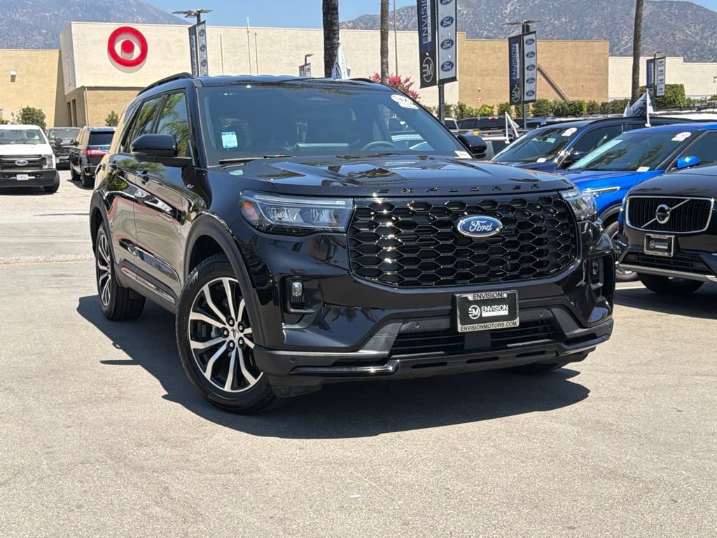 Used 2026 Ford Explorer ST-Line RWD image 3