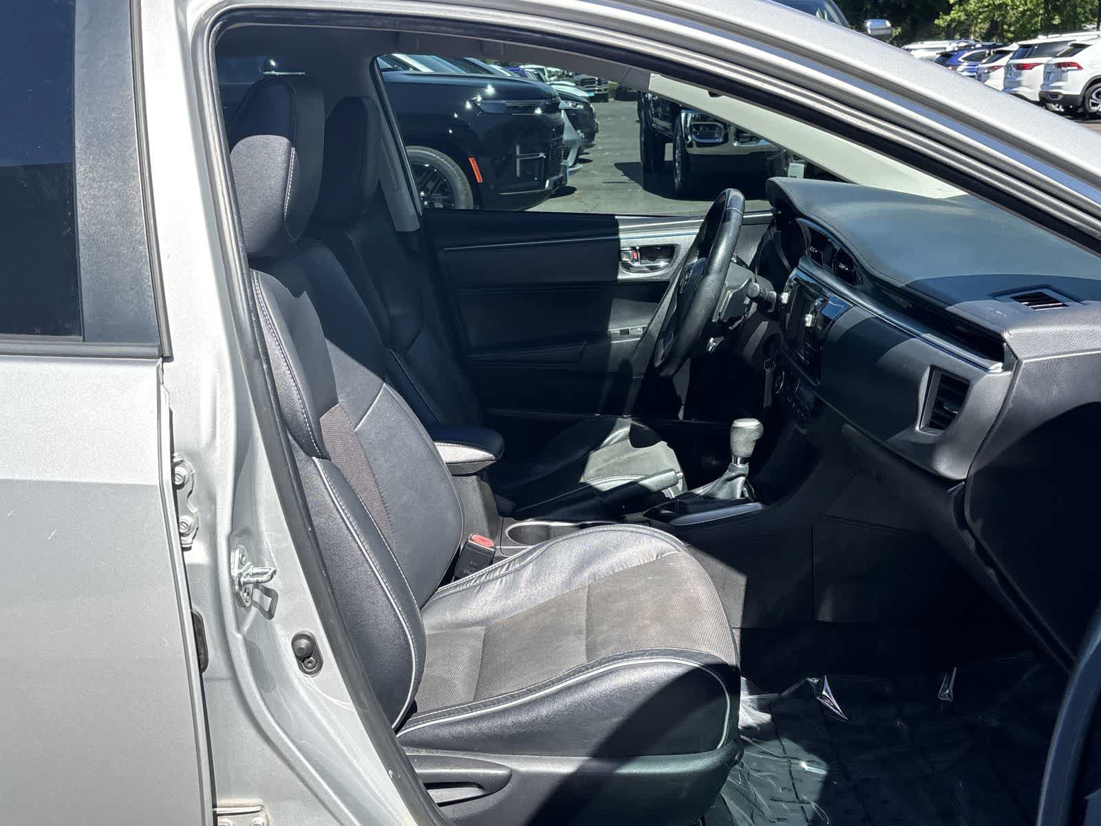 Used 2014 Toyota Corolla S FWD image 9