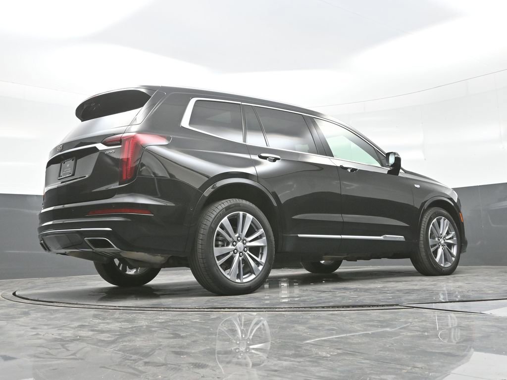Certified 2025 Cadillac XT6 Premium Luxury w/ Platinum Package image 31