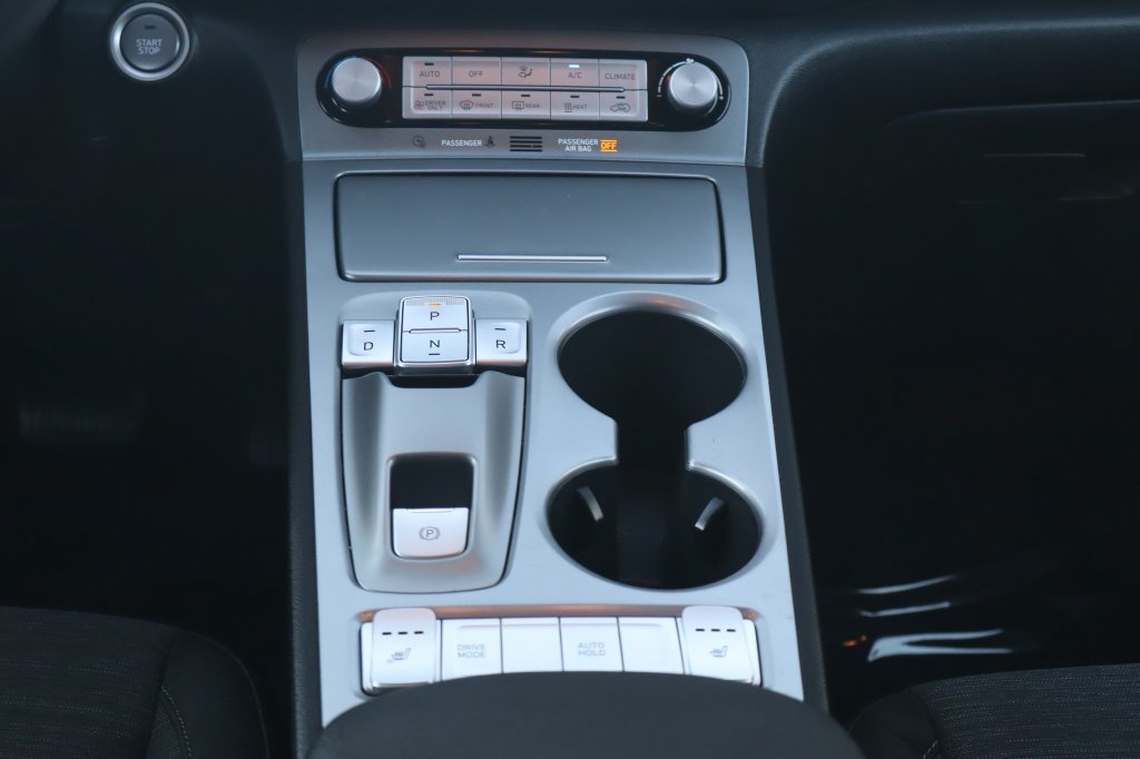 Used 2020 Hyundai Kona SEL FWD image 31