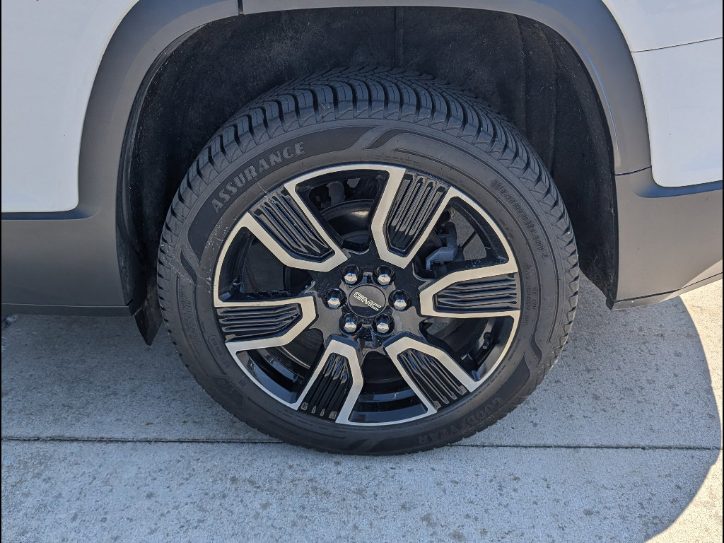 Used 2021 GMC Acadia SLT w/ Elevation Edition AWD/4WD image 13