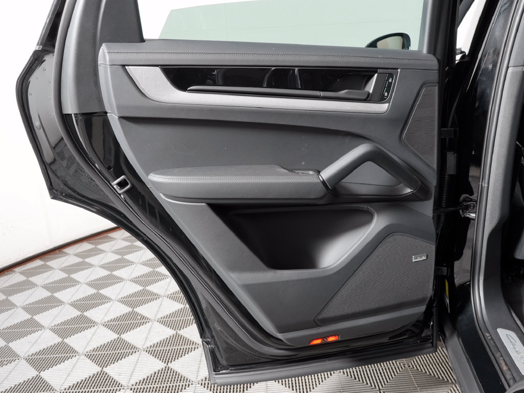 New 2027 Porsche Cayenne S AWD/4WD image 35
