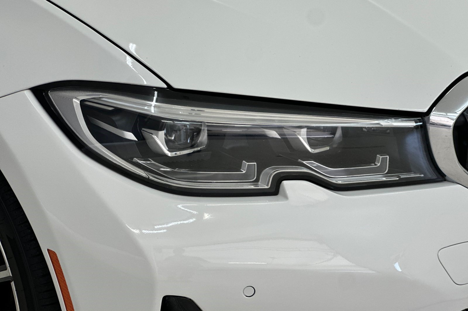 Used 2019 BMW 330i Sedan w/ Convenience Package RWD image 11