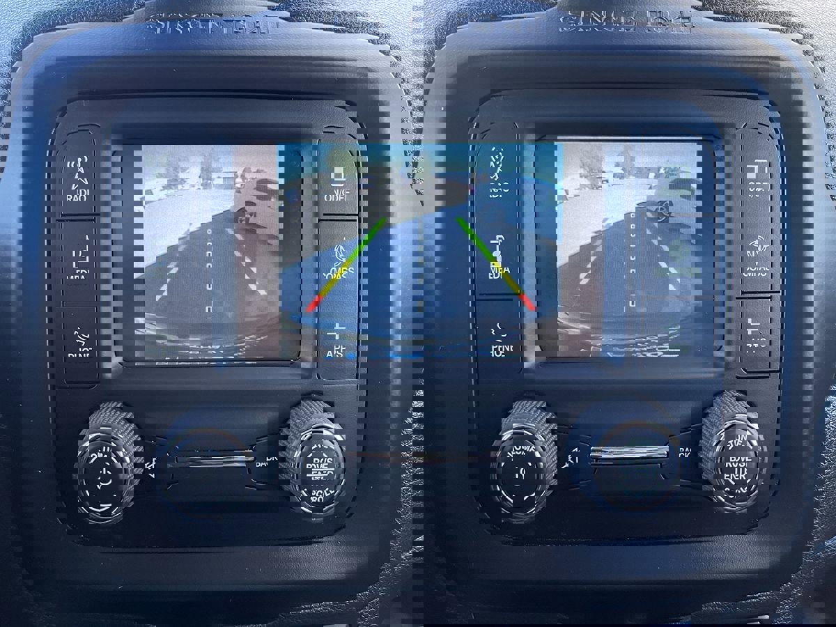 Used 2016 Jeep Renegade Trailhawk w/ Premium Trailhawk Package image 8