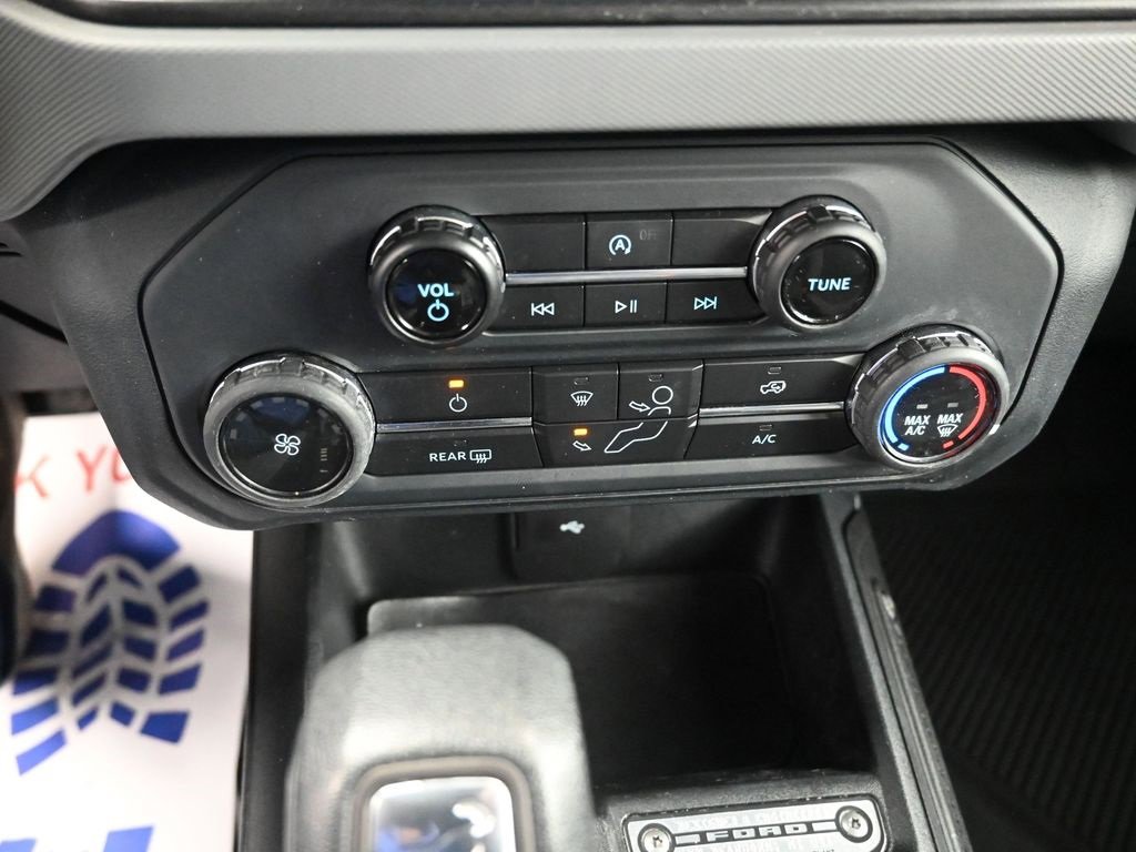 Certified 2022 Ford Bronco Base image 3