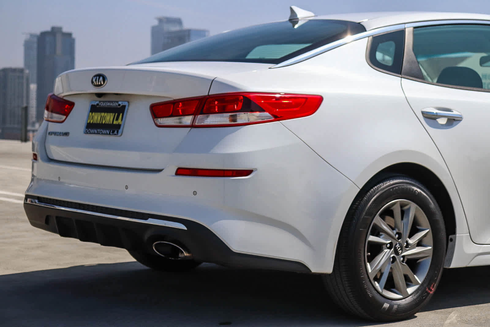 Used 2019 Kia Optima LX image 9