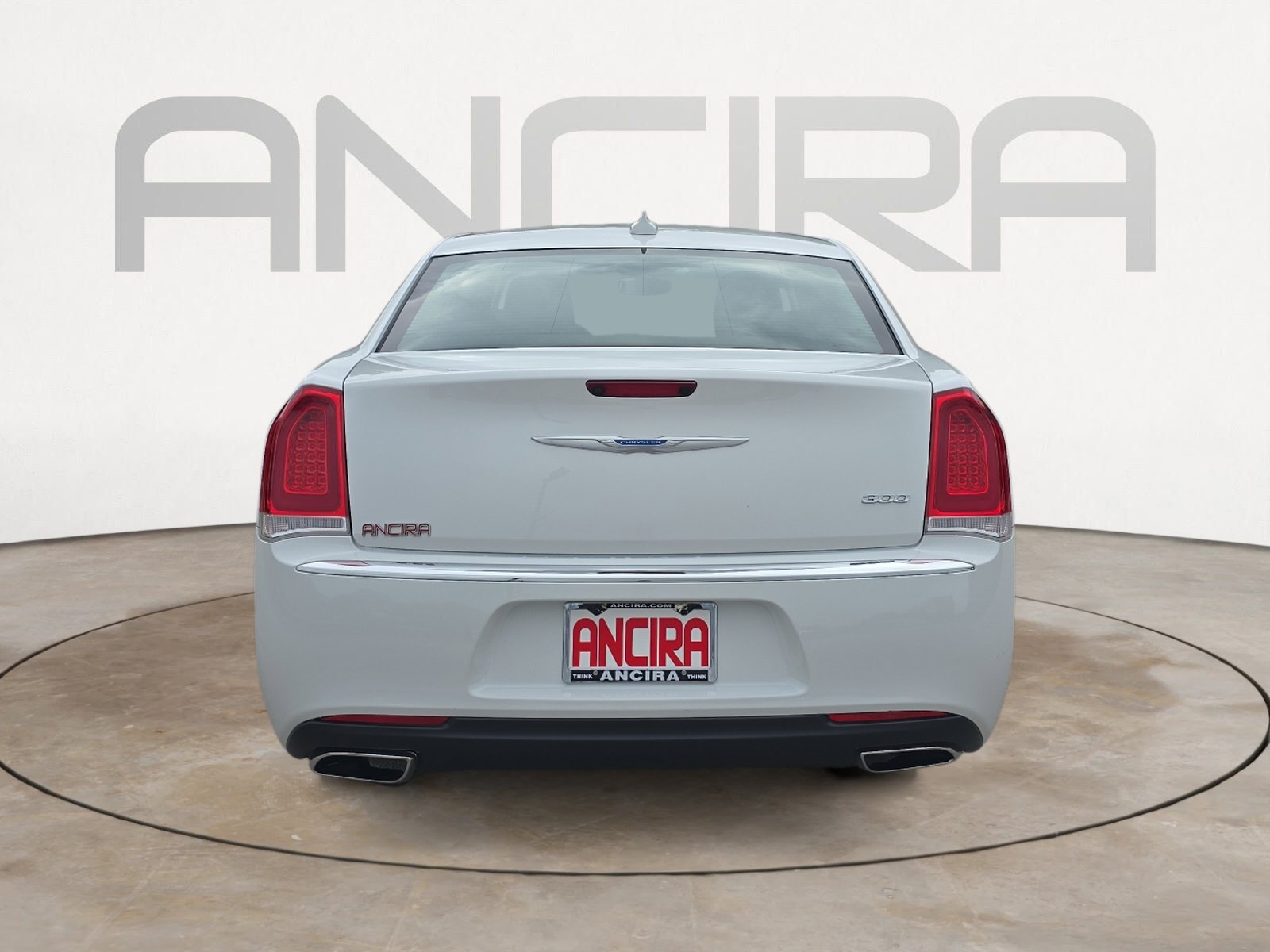 Used 2023 Chrysler 300 Touring RWD image 9