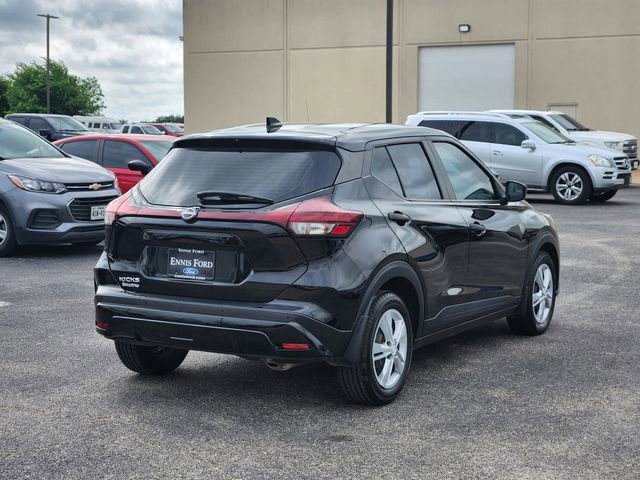 Used 2022 Nissan Kicks S FWD image 6