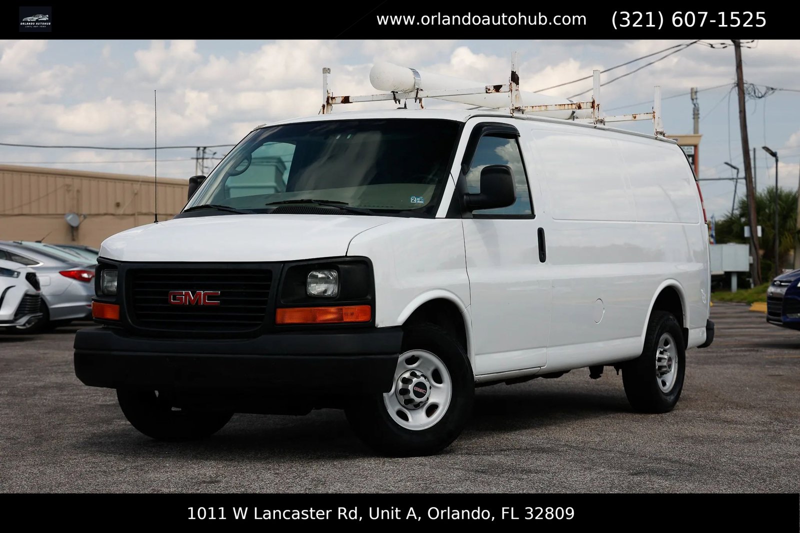 Used 2011 GMC Savana 2500 RWD image 1