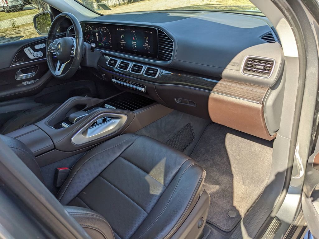 Used 2020 Mercedes-Benz GLS 450 4MATIC image 17