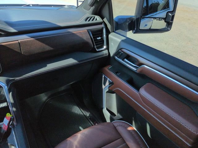Used 2025 GMC Sierra 2500 Denali Ultimate w/ Max Trailering Package image 21