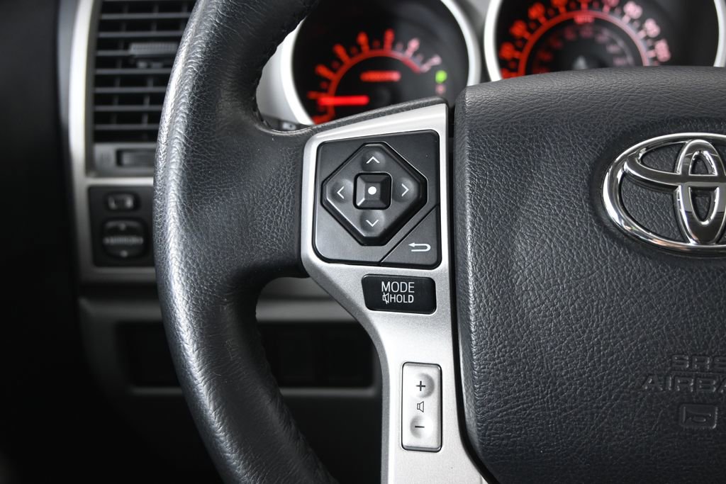 Used 2016 Toyota Sequoia SR5 AWD/4WD image 36