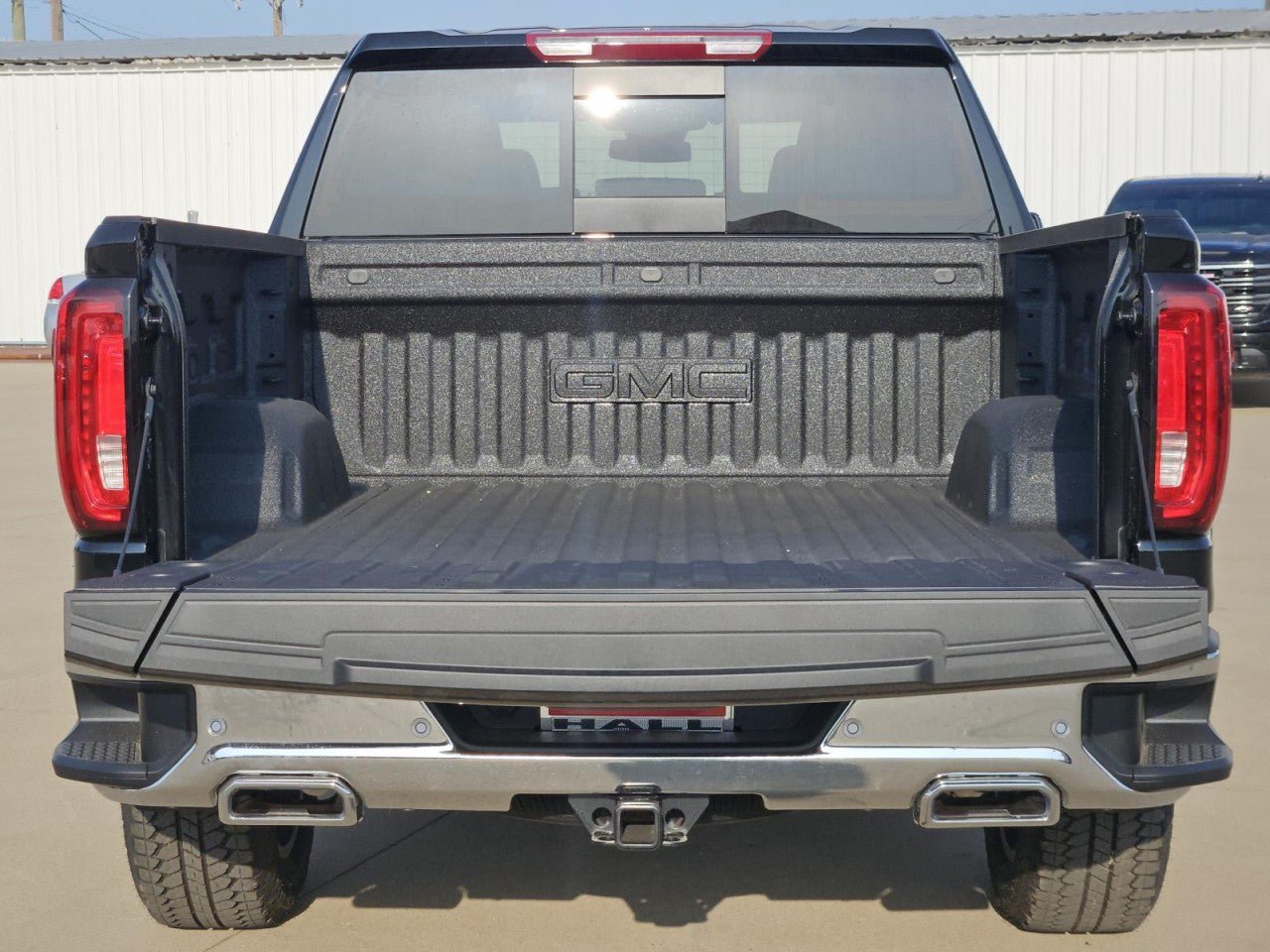 New 2026 GMC Sierra 1500 SLT AWD/4WD image 9