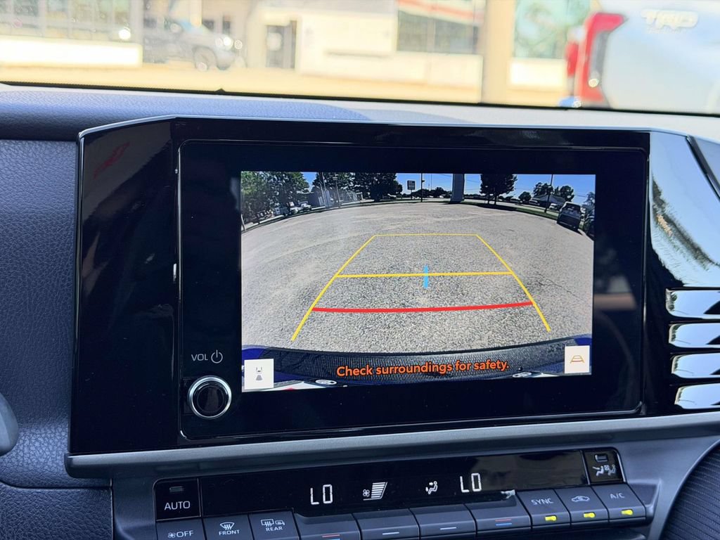 Certified 2025 Toyota Camry SE w/ Convenience Package FWD image 4
