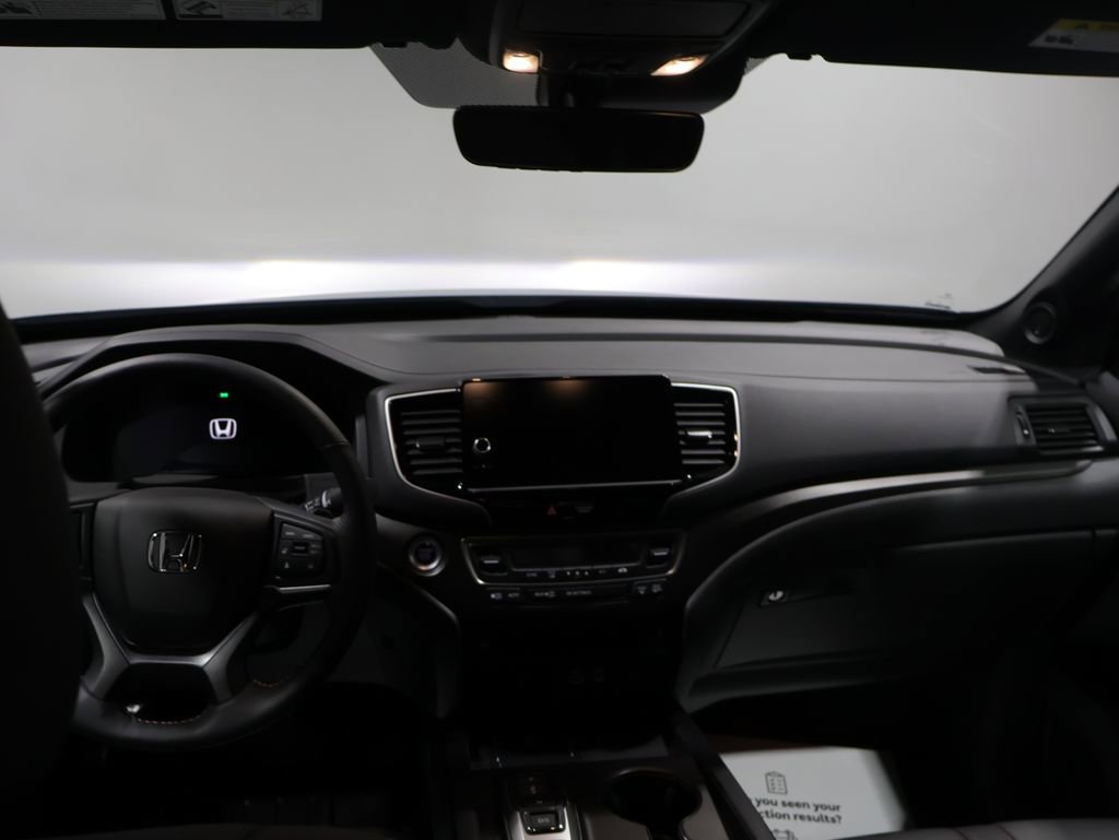 Used 2025 Honda Ridgeline TrailSport image 17