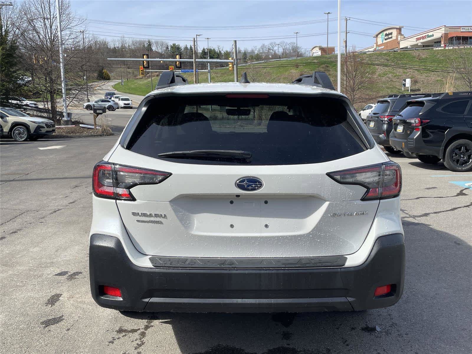 Certified 2023 Subaru Outback Premium image 4