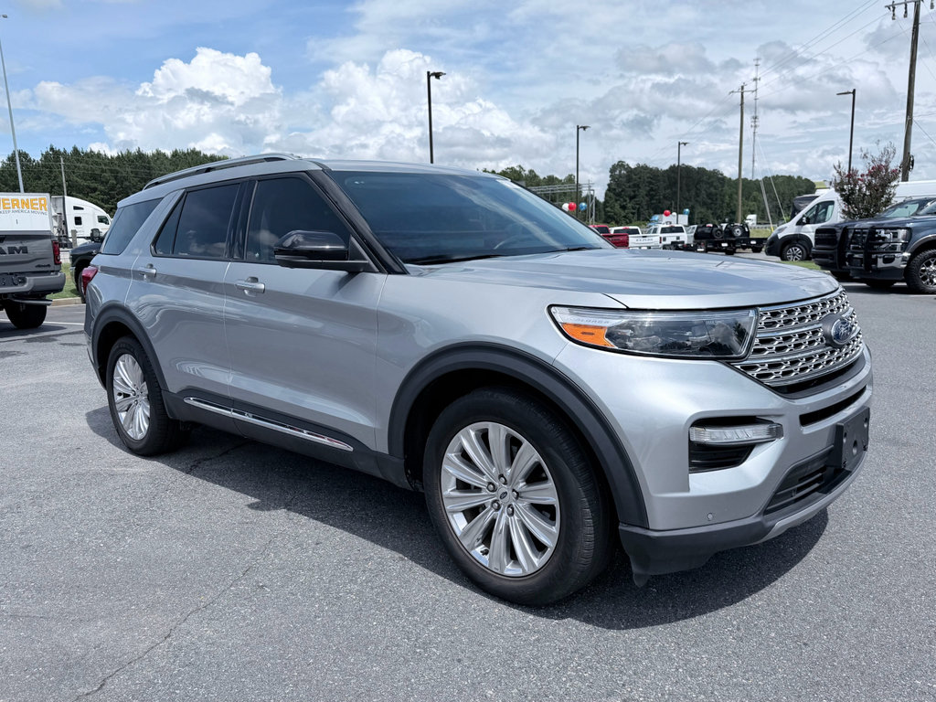 Used 2023 Ford Explorer Limited w/ Limited Technology Package RWD image 2