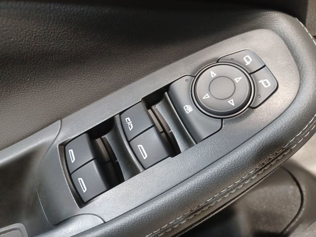 Used 2023 Buick Encore GX Preferred w/ Cold Weather Comfort Package image 15