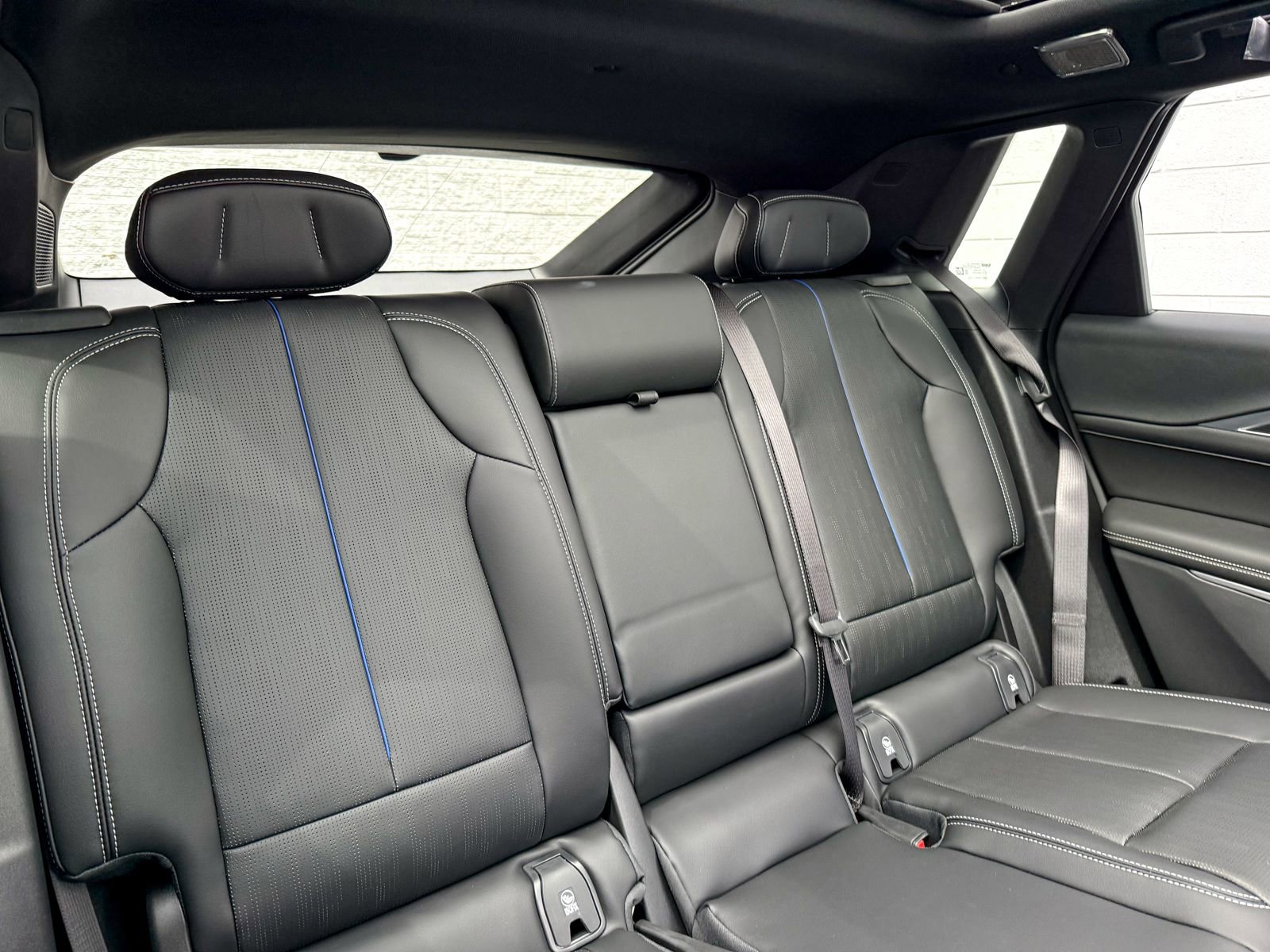 New 2026 Cadillac Lyriq V w/ LPO, Floor Liner Package AWD/4WD image 7