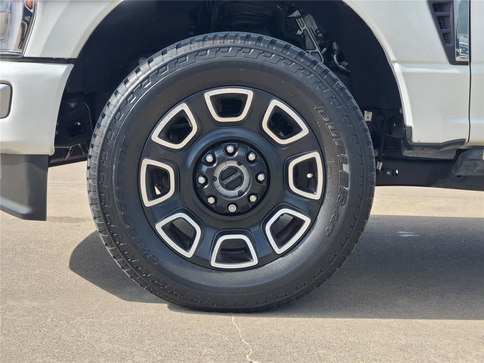 Used 2024 Ford F250 Platinum AWD/4WD image 8