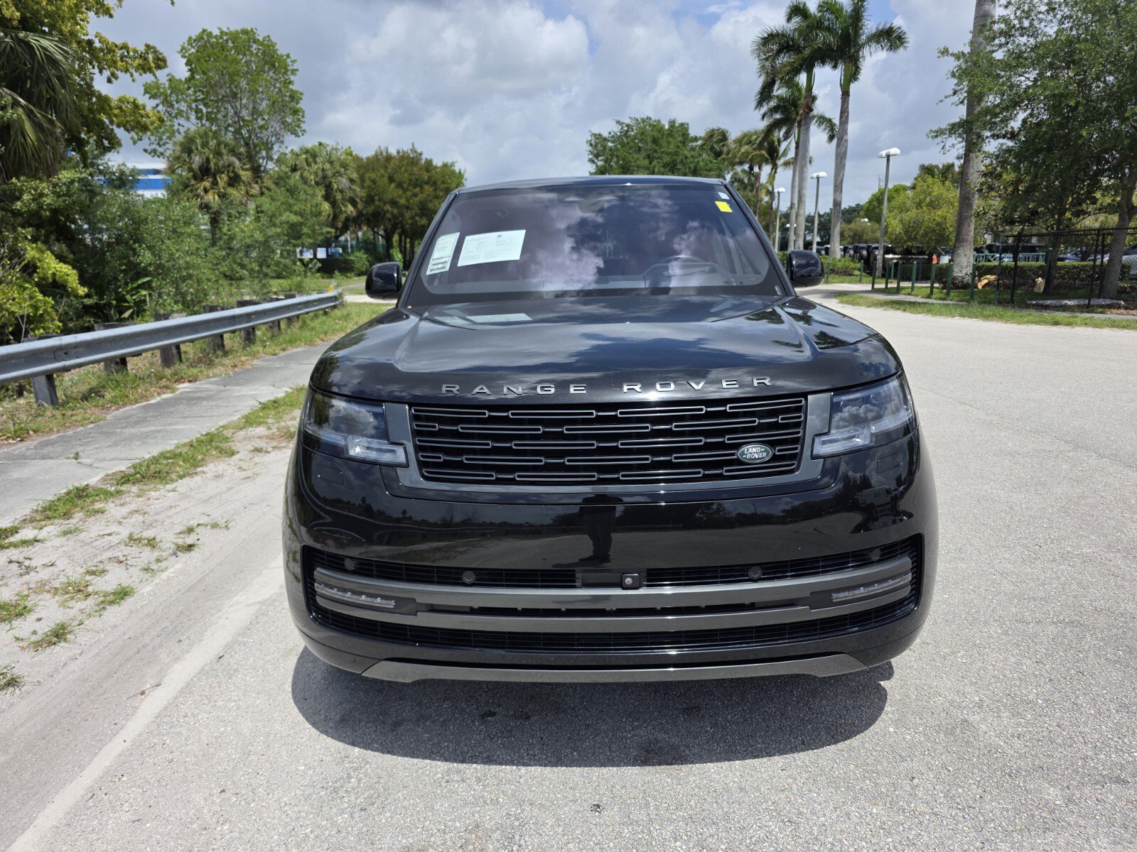 Certified 2023 Land Rover Range Rover SE AWD/4WD image 8
