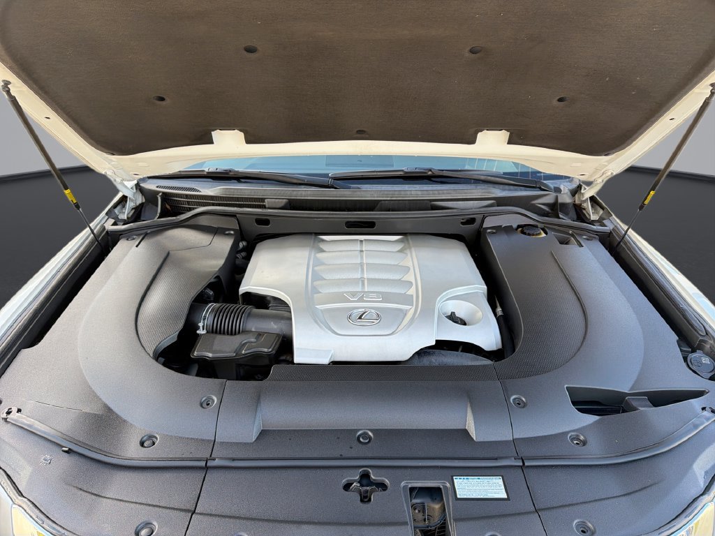 Used 2015 Lexus LX 570 4WD image 14
