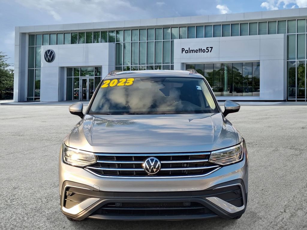 Used 2023 Volkswagen Tiguan S FWD image 2