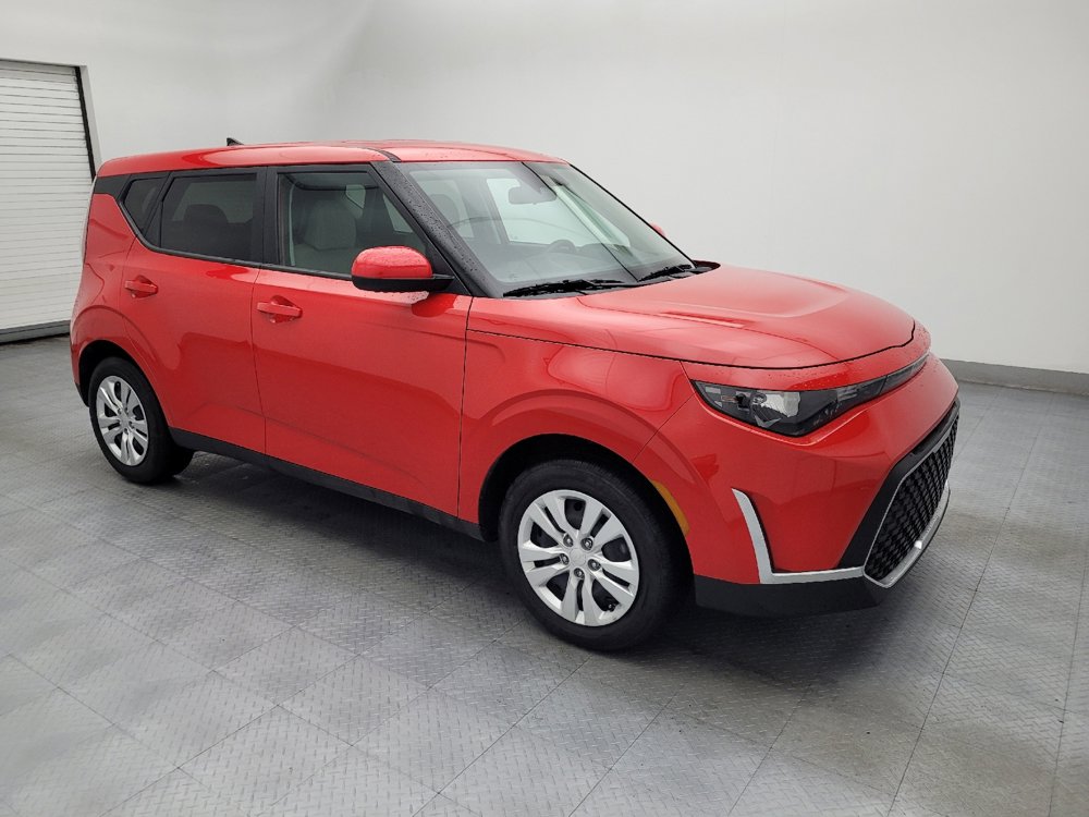 Used 2025 Kia Soul LX image 11