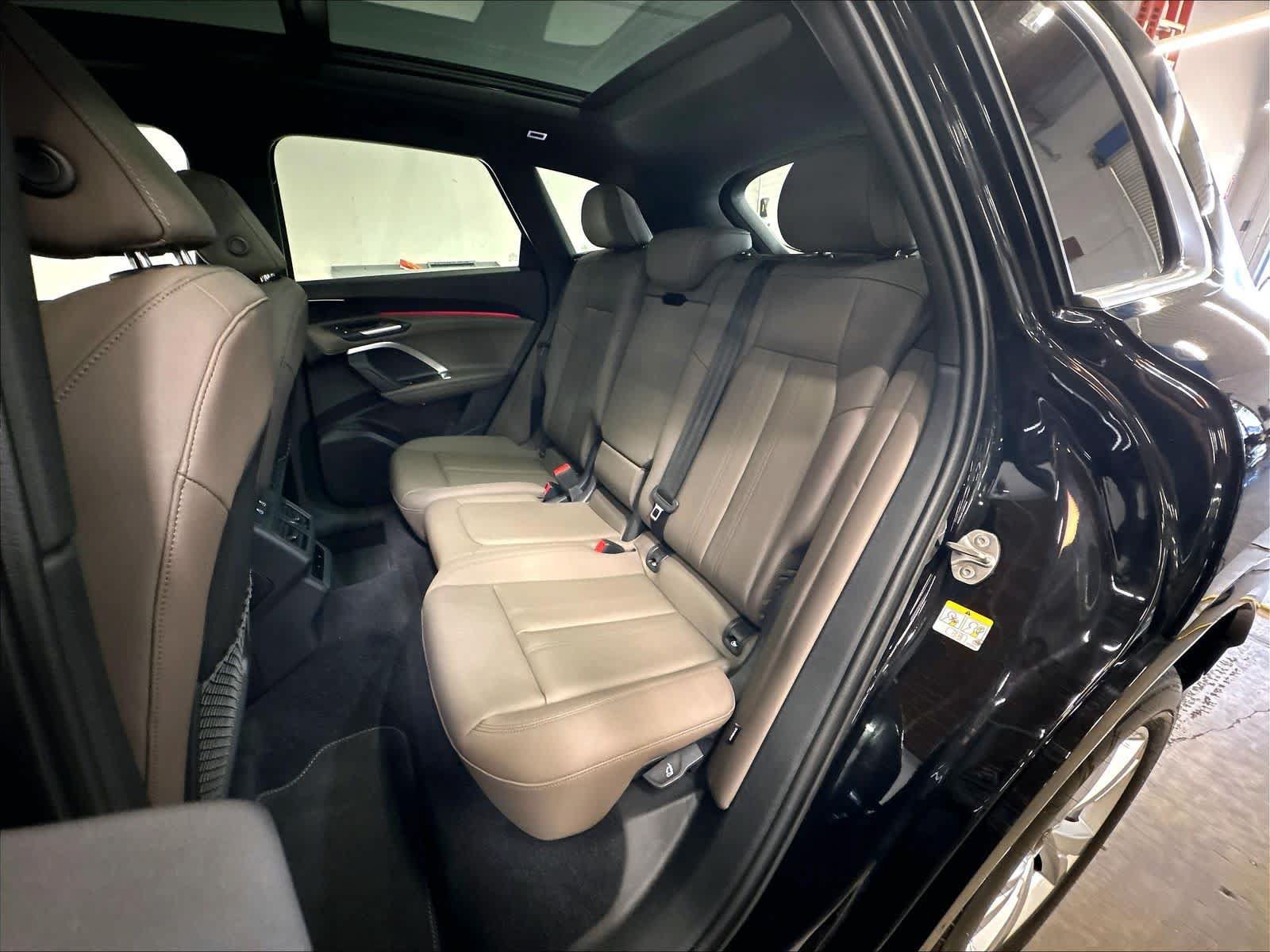 Certified 2025 Audi Q5 Premium AWD/4WD image 27