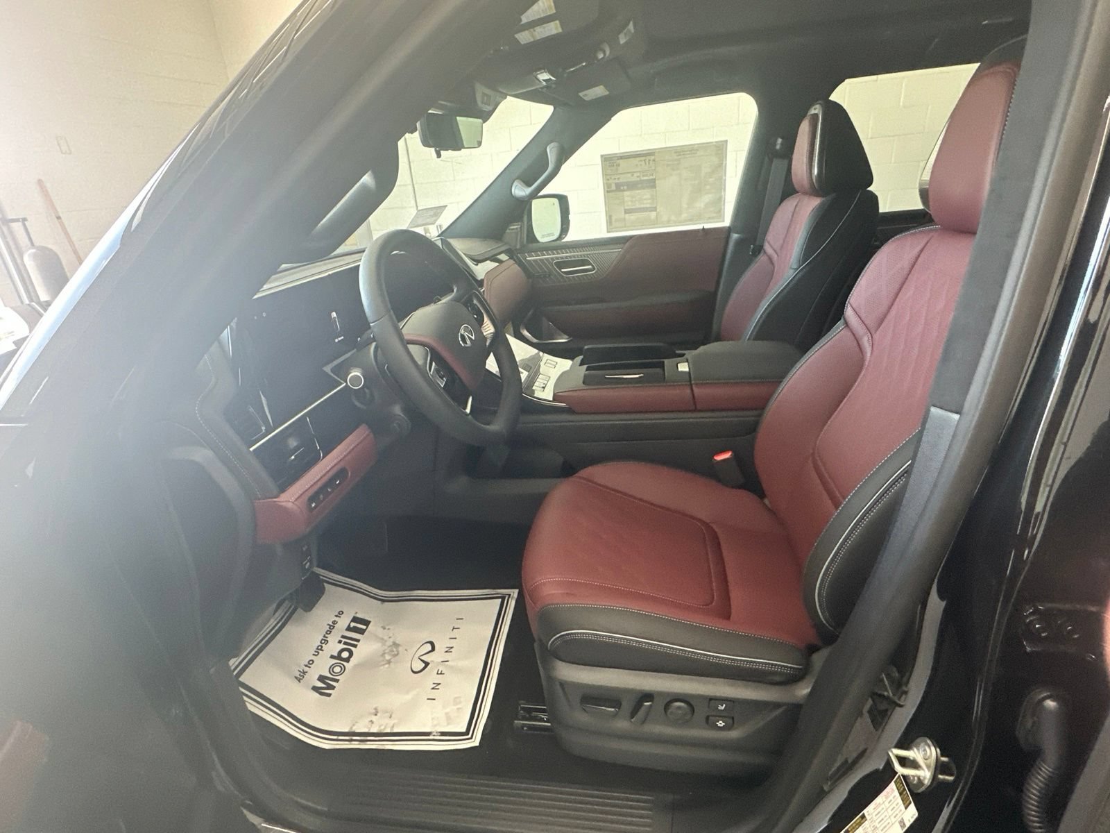 New 2027 INFINITI QX80 Autograph w/ Premium Cargo Package AWD/4WD image 9