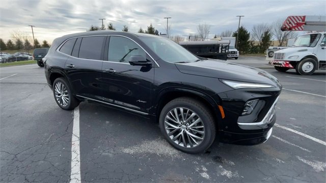 New 2025 Buick Enclave Avenir w/ Super Cruise Package image 3