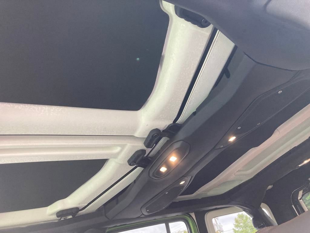 New 2025 Jeep Wrangler Rubicon 392 image 22