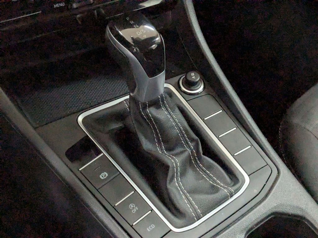 Used 2025 Volkswagen Jetta S image 19