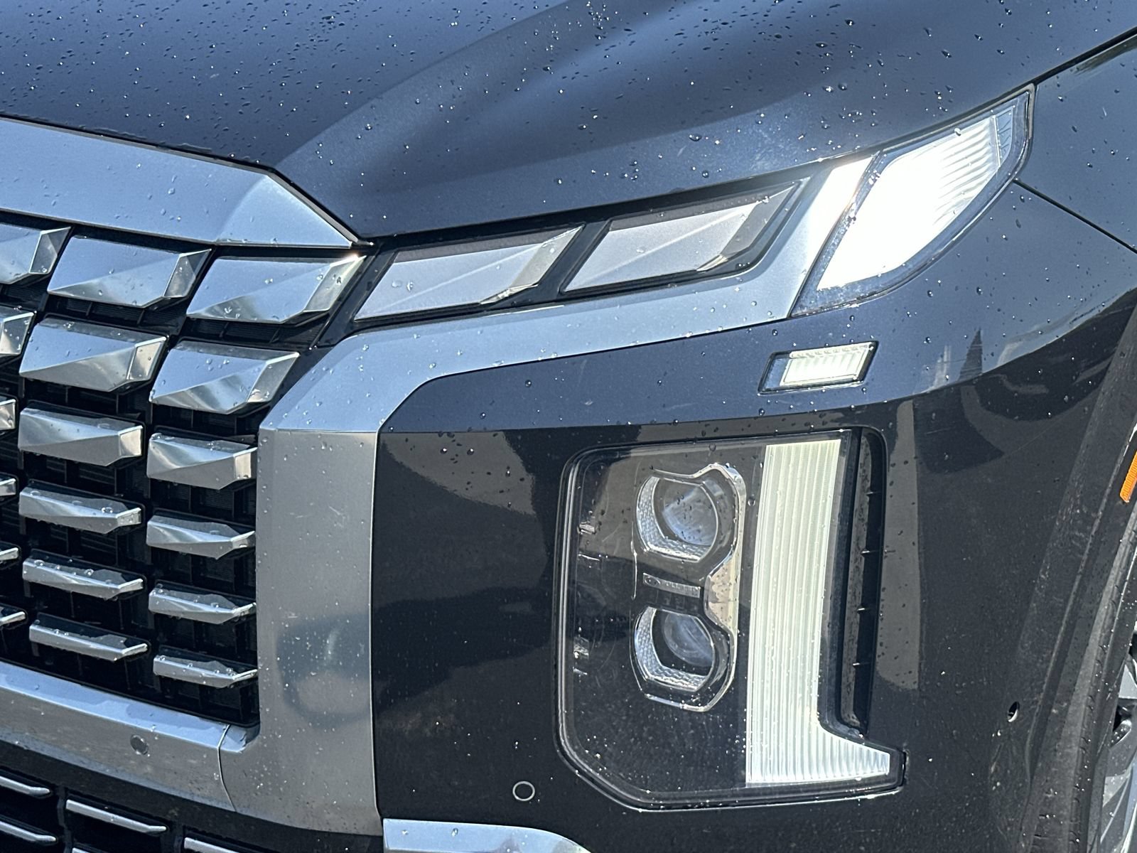 Used 2024 Hyundai Palisade Calligraphy FWD image 11