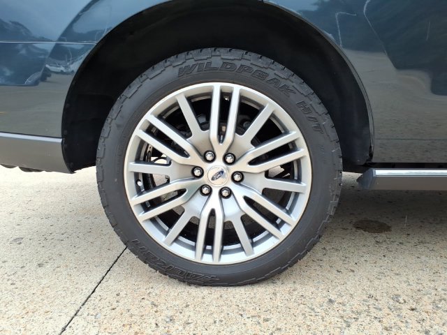 Used 2022 Ford Expedition Limited AWD/4WD image 7