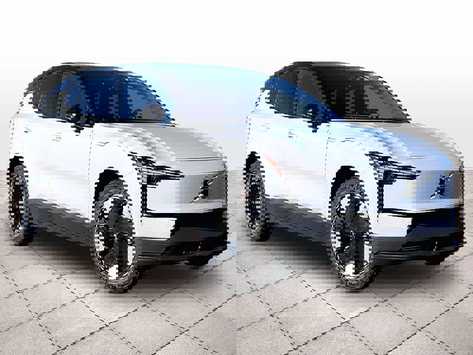 New 2026 Volvo EX30 Plus w/ Climate Package image 2