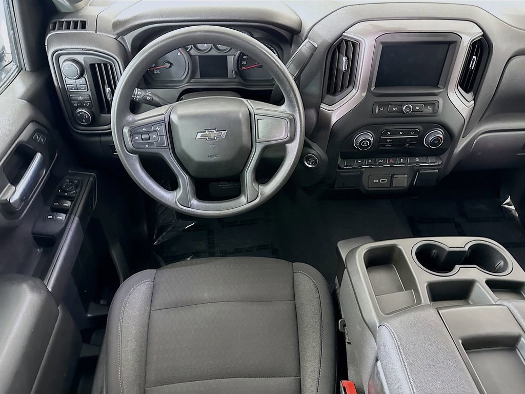 Used 2023 Chevrolet Silverado 1500 Custom Trail Boss AWD/4WD image 3