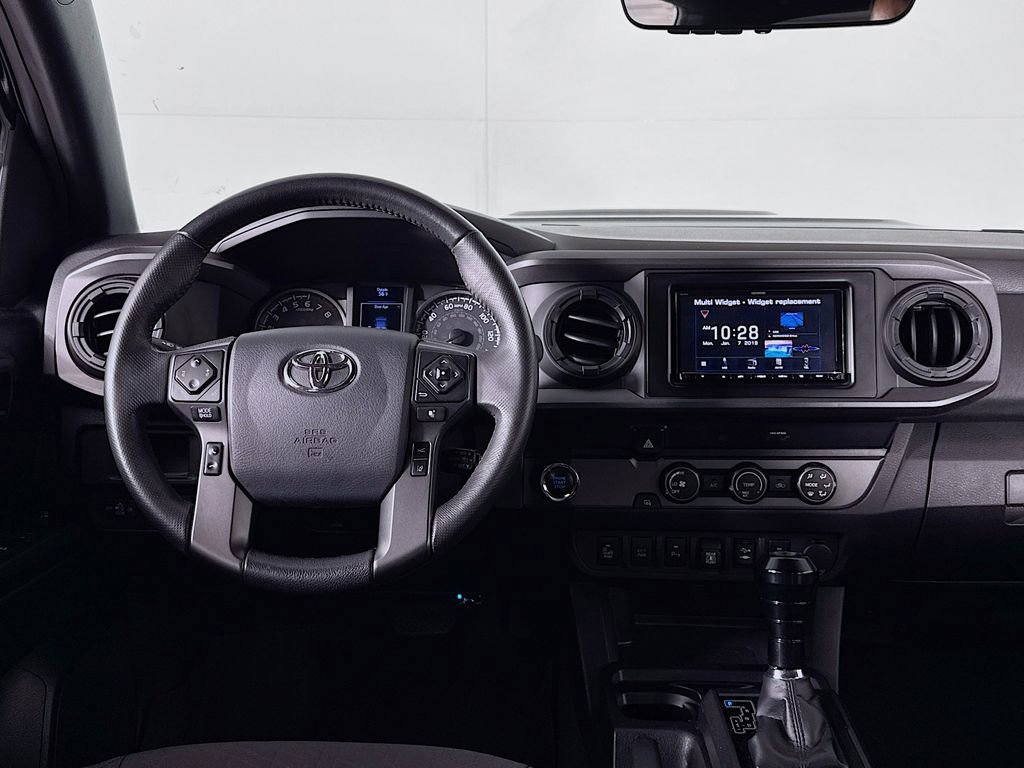 Used 2019 Toyota Tacoma SR5 RWD image 13