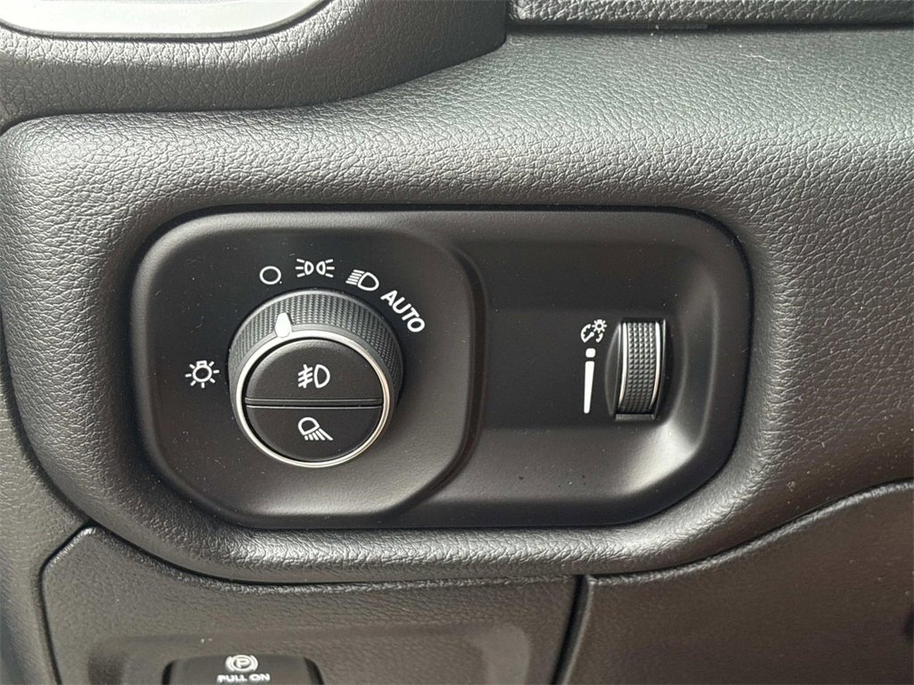 Used 2024 RAM 1500 Big Horn image 25