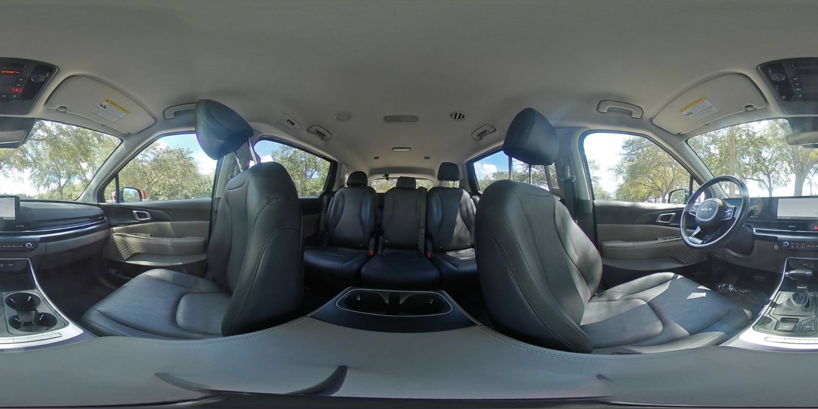Used 2026 Kia Carnival FWD image 44