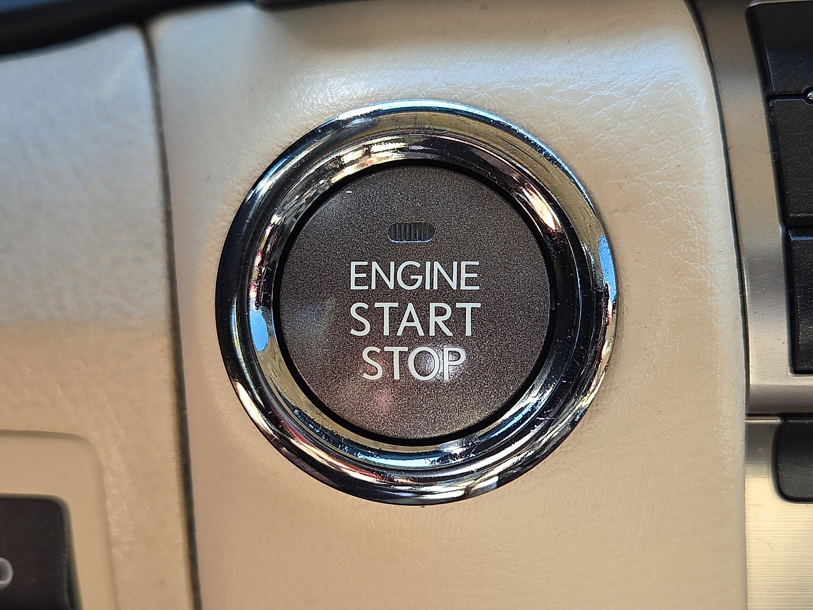 Used 2013 Lexus LS 460 w/ Comfort Pkg RWD image 20