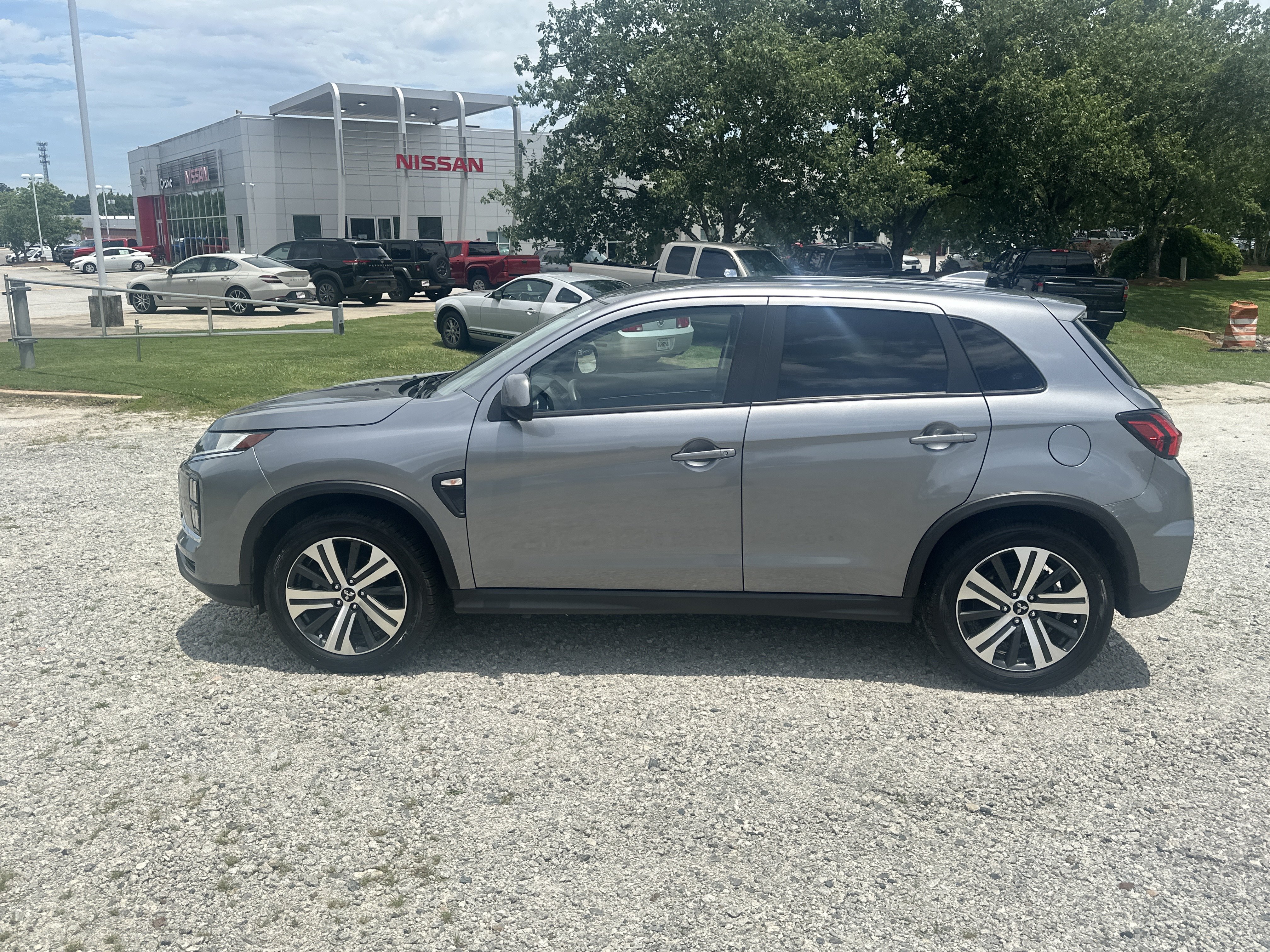 Used 2024 Mitsubishi Outlander Sport ES AWD/4WD image 8