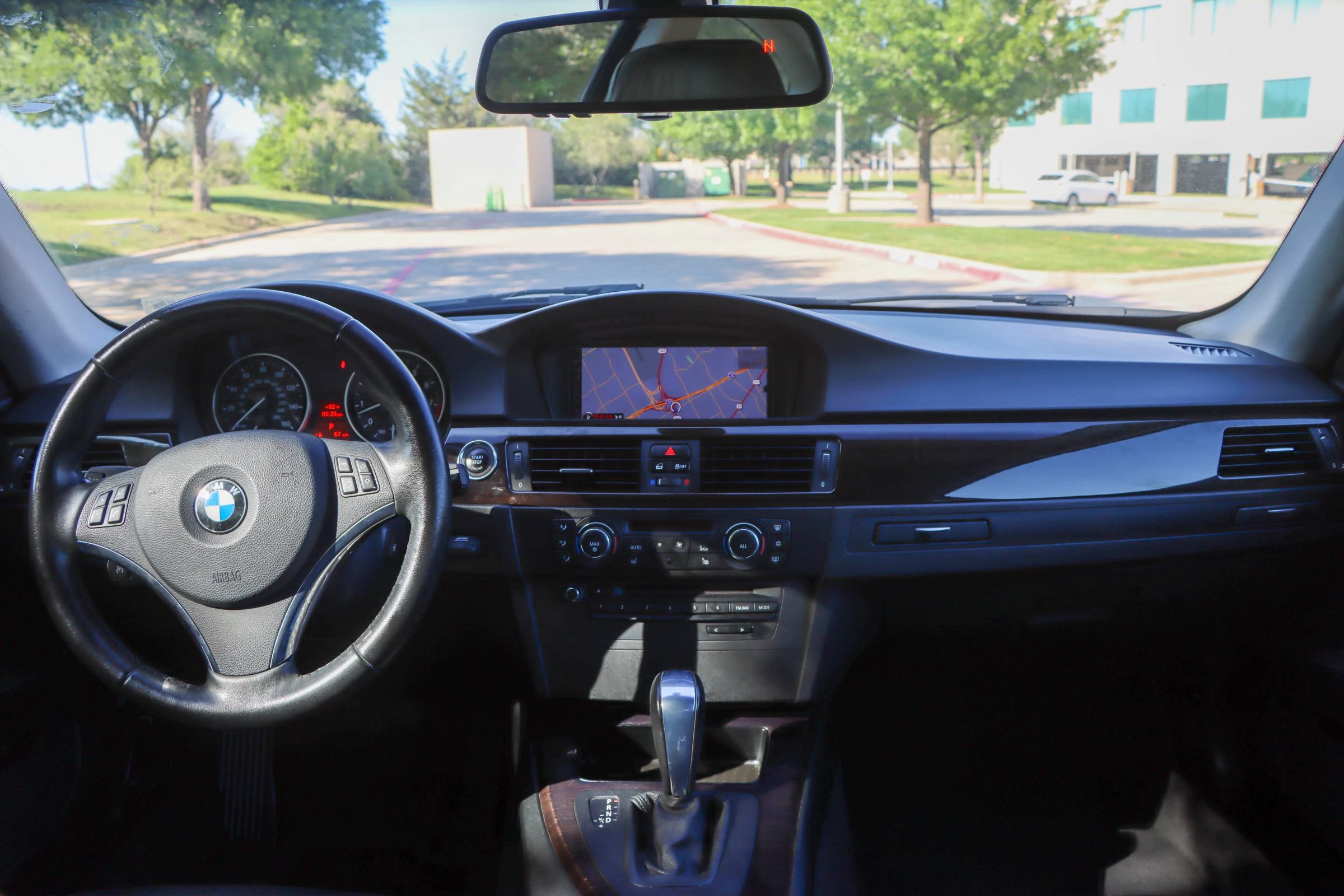 Used 2011 BMW 335i Coupe w/ Premium Pkg RWD image 23