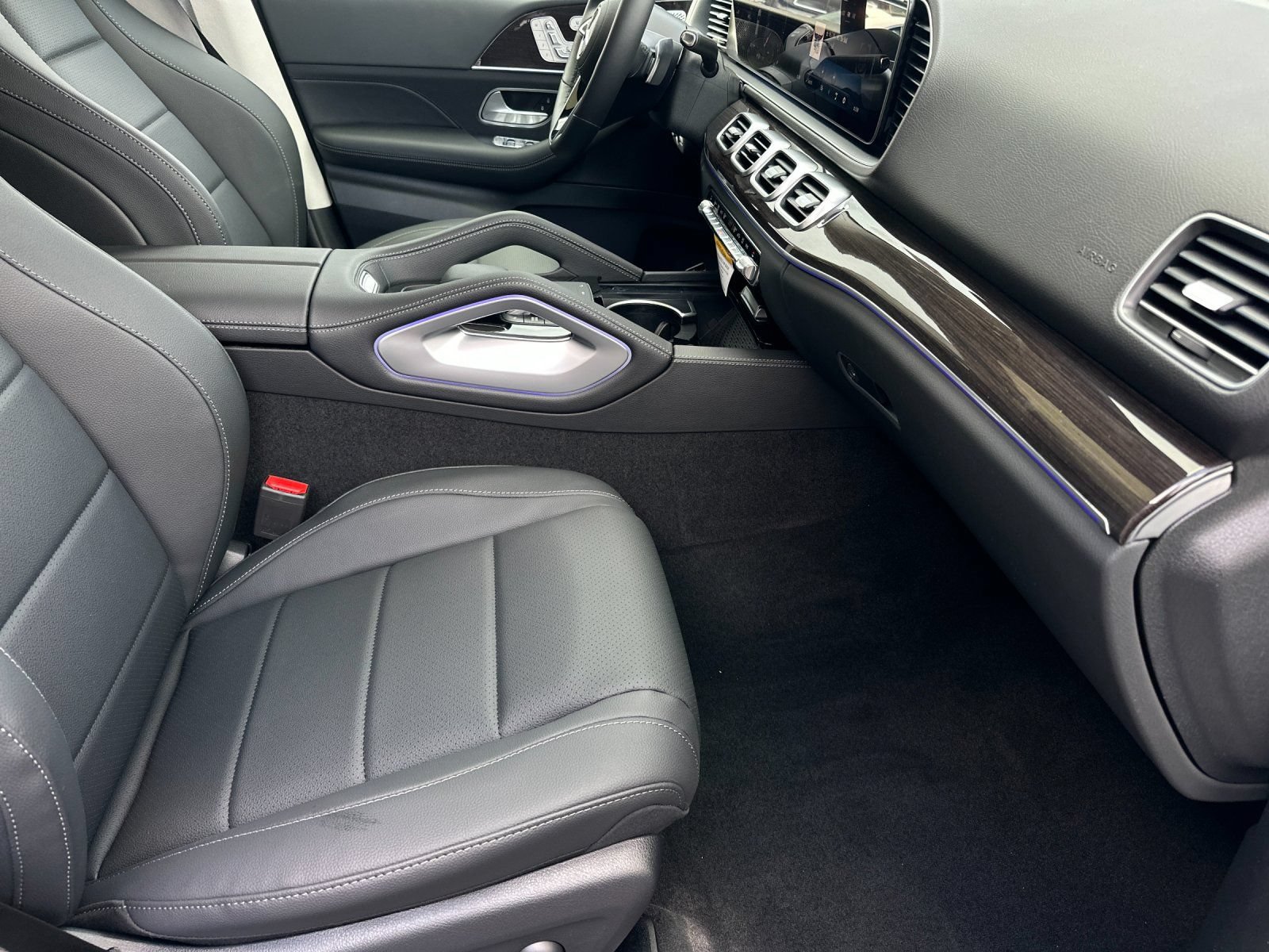 New 2026 Mercedes-Benz GLE 450 4MATIC image 16
